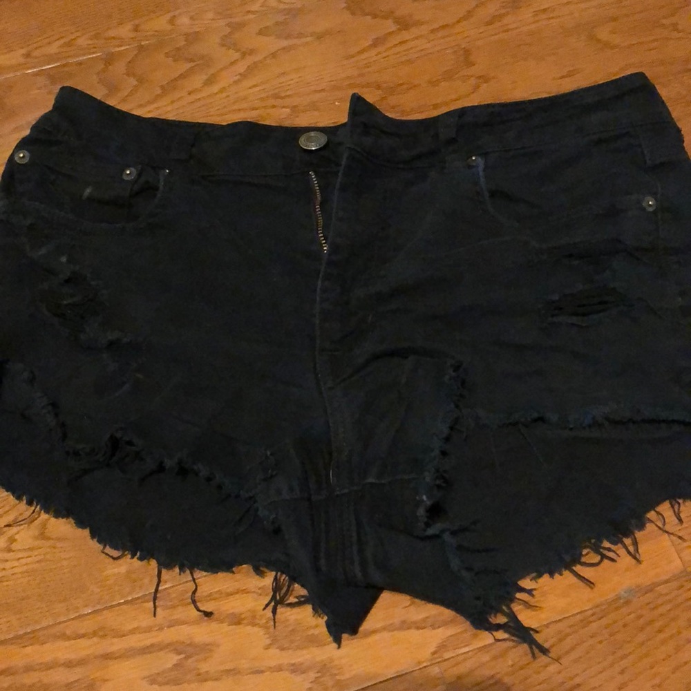 Distressed jeans shorts!